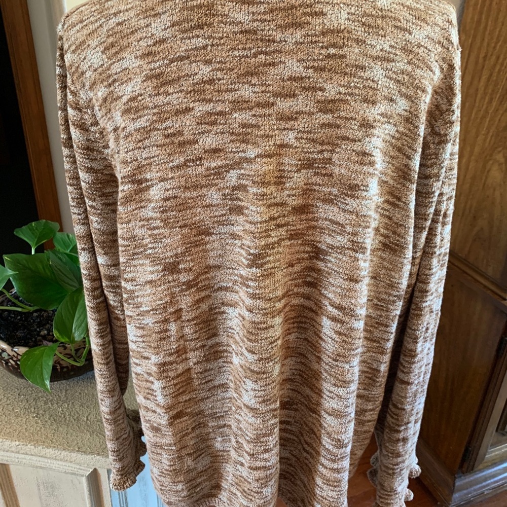 Sweater - Picture 2 of 4